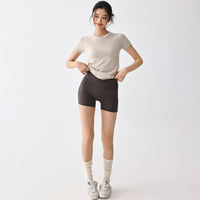 High-waisted yoga pants that lift the buttocks